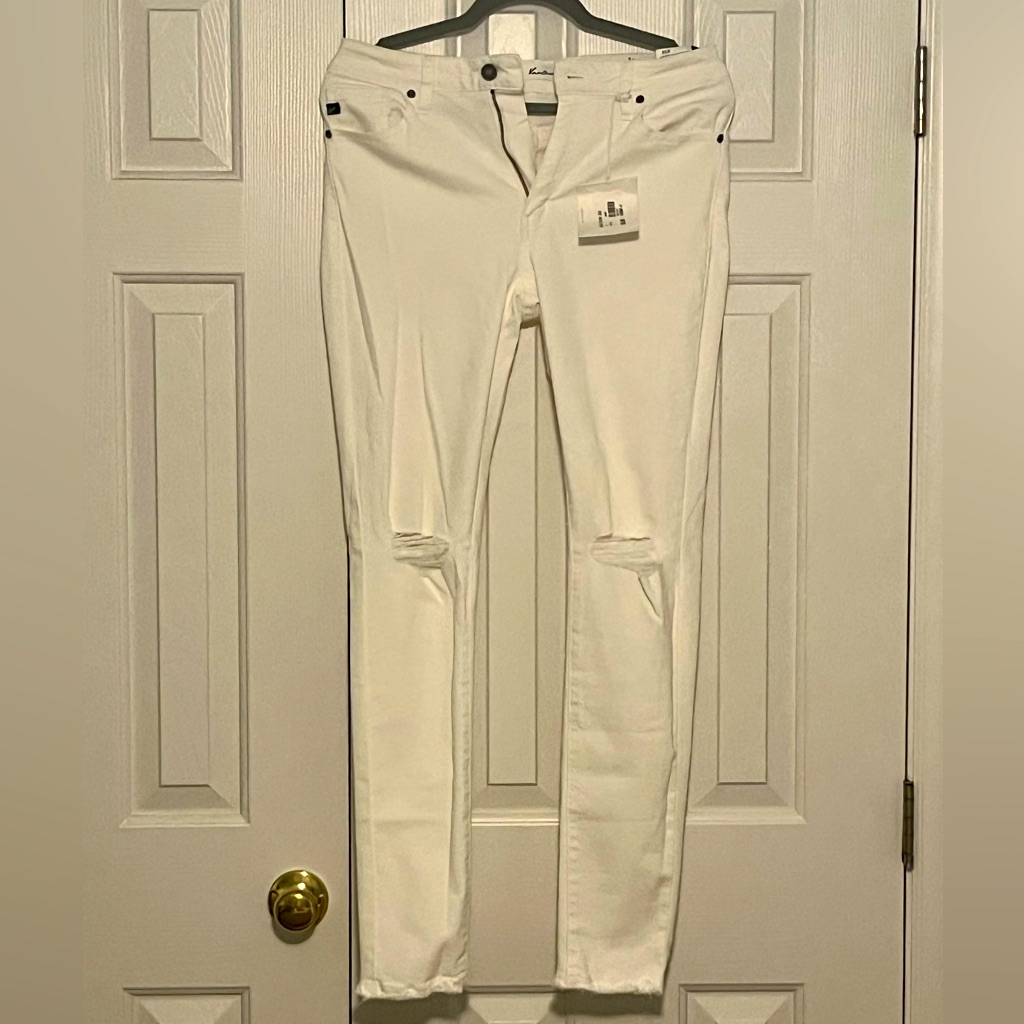 White Destroyed Skinny Jeans White Destroyed Skinny Jeans